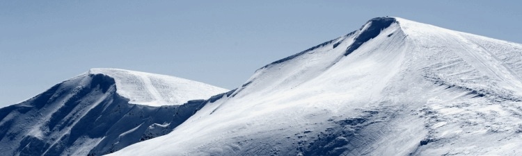 Skidorter i alperna nära flygplats